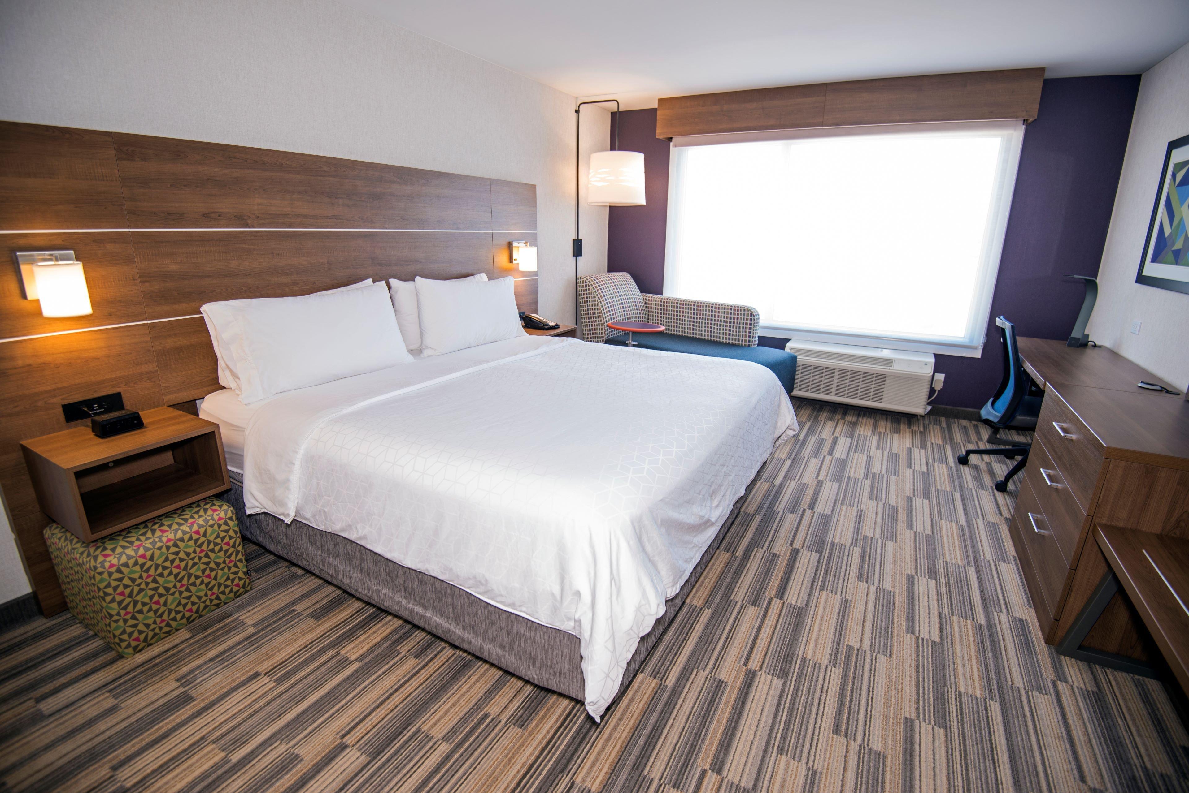 Holiday Inn Express - Red Deer North By Ihg Exterior foto