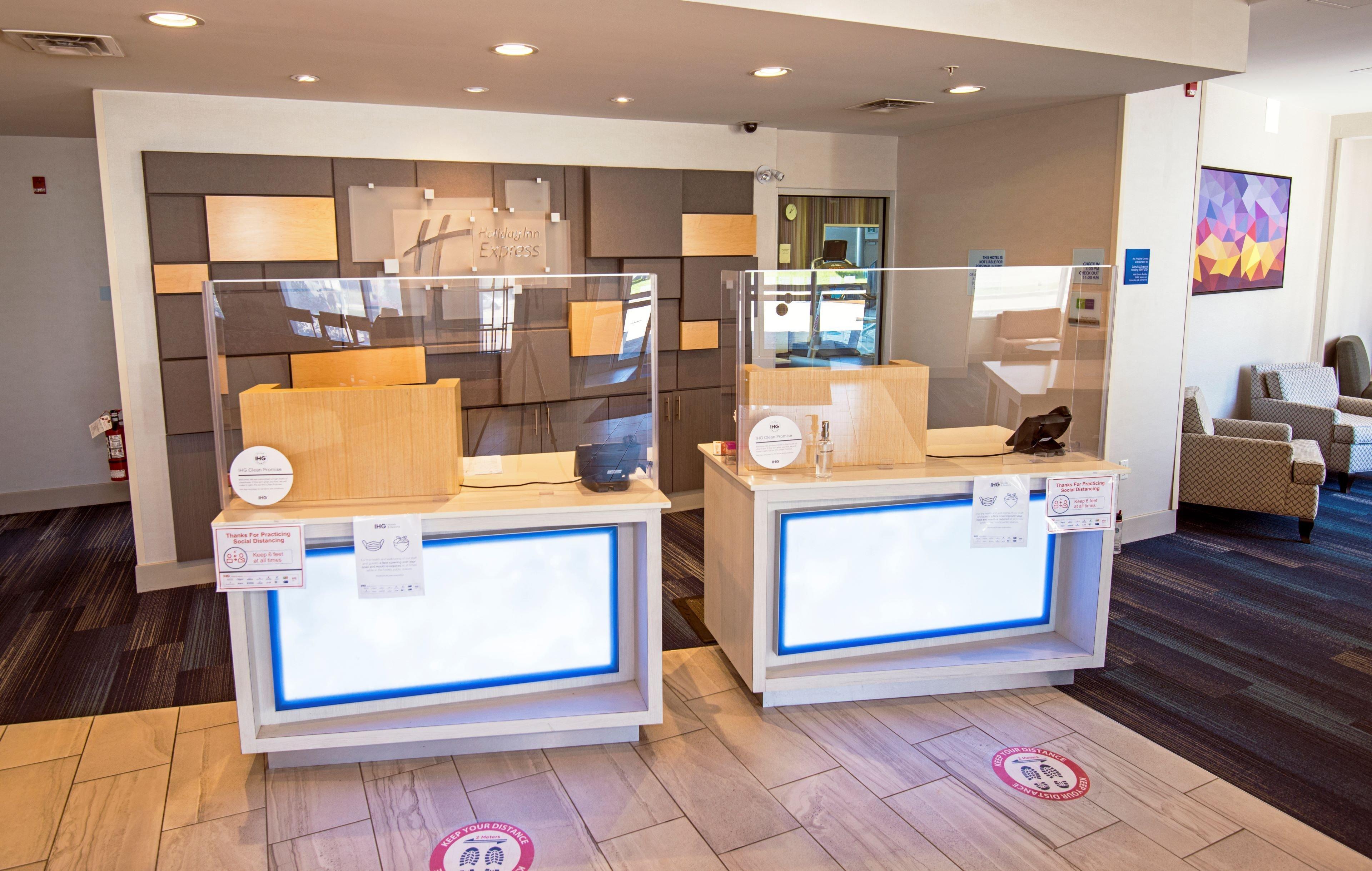 Holiday Inn Express - Red Deer North By Ihg Exterior foto