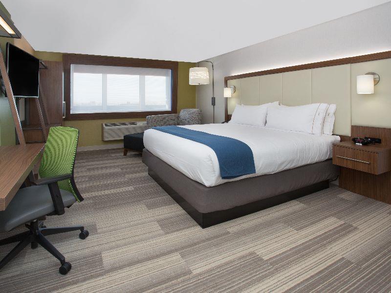 Holiday Inn Express - Red Deer North By Ihg Exterior foto